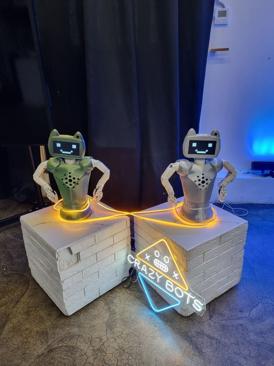 Интерактивная зона CrazyBots